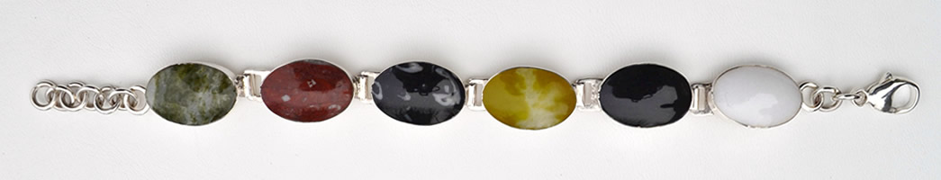 B153 € 208.00