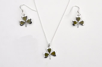S153 € 68.00